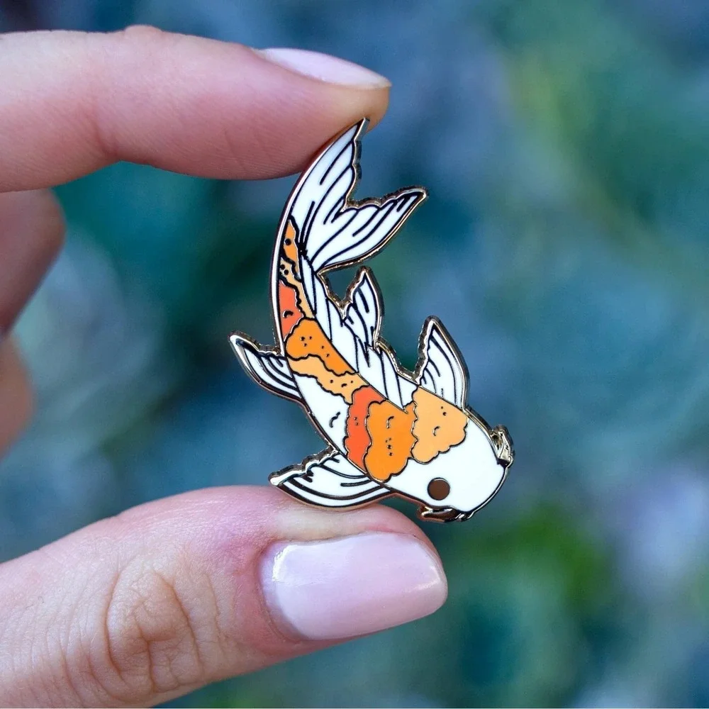 Koi Fish Enamel Pin - Gold Plated Nature Jewelry - NEW Wildlife &‎ Animal Brooch